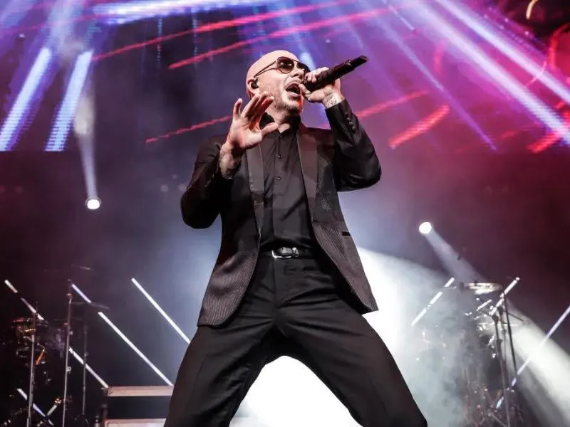 Pitbull tickets